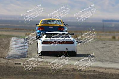 media/Oct-26-2025-CalClub SCCA (Sun) [[8ce1e69566]]/Group 4/Grapevine/